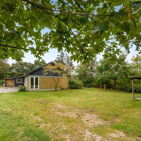 Naia - 300m To The Fjord By Interhome